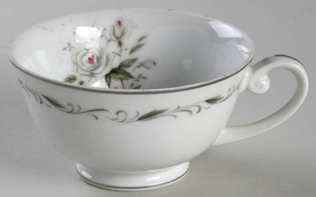 Romance Footed Cup