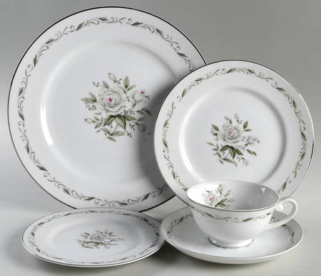 Romance 5 Piece Place Setting