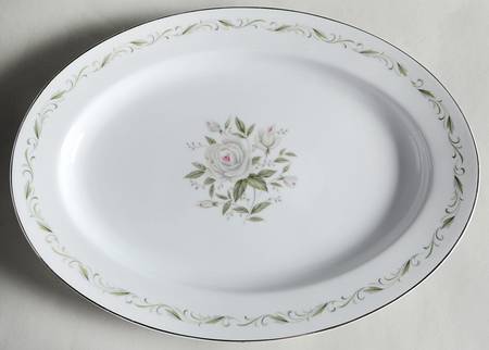 Romance 16" Oval Serving Platter