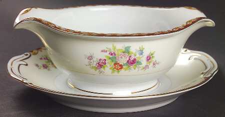 Roslyn Gravy Boat with Attached Underplate