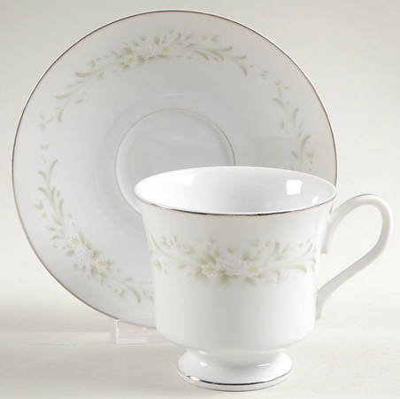 Larksong Footed Cup & Saucer Set