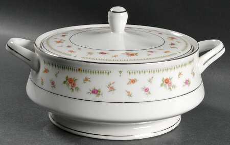 Alicia Round Covered Vegetable