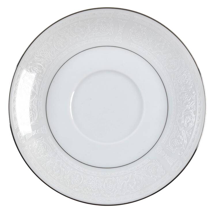 Demure Saucer
