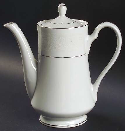 Demure Coffee Pot & Lid