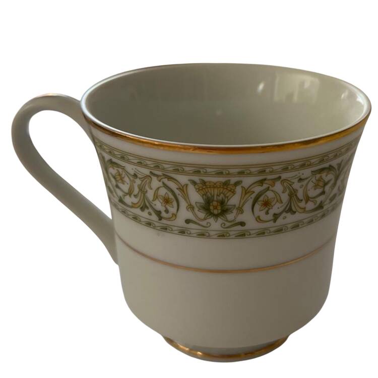 Felicity Footed Cup