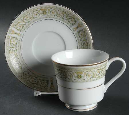 Felicity Footed Cup & Saucer Set
