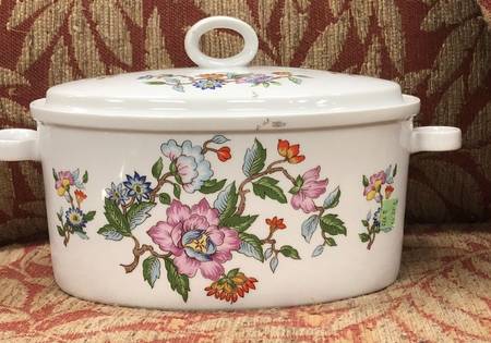 Le Jardin 2 Quart Oval Covered Casserole