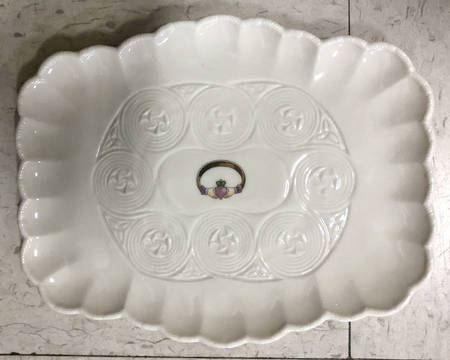 Claddagh 9" Rectangular Tray
