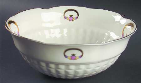 Claddagh 9" Round Vegetable Bowl