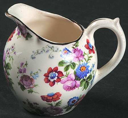 DORSET (CHEERY CHINTZ, GOLD TRIM) Mini Creamer