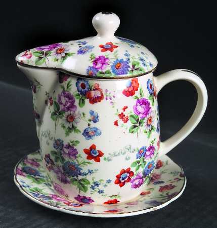 DORSET (CHEERY CHINTZ, GOLD TRIM) Large Syrup with Lid and Underplate