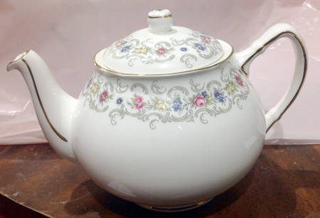 Albany Teapot & Lid