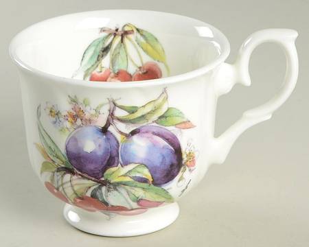 DUC5 Footed Cup by Duchess