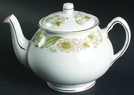 Greensleeves Mini Teapot & Lid