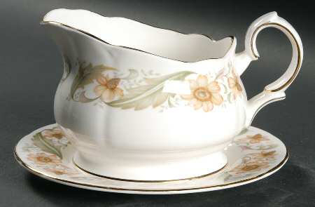 Greensleeves Gravy Boat & Underplate