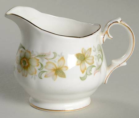 Greensleeves Mini Creamer