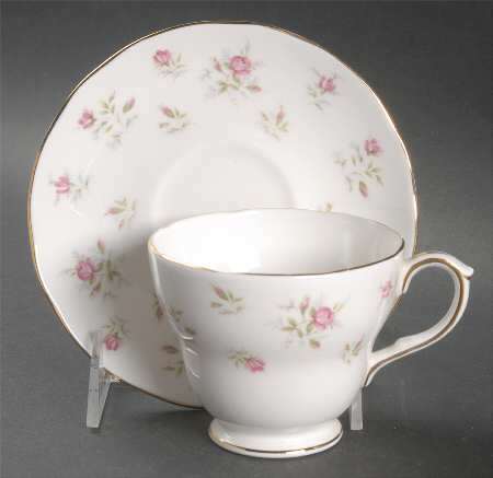 Marie Footed Cup & Saucer Set