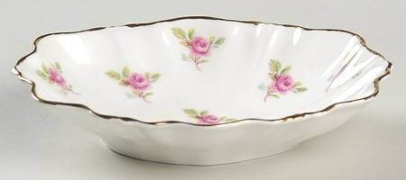 Rosebud 5" Oval Sweet Meat Dish