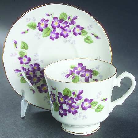 Violetta Footed Cup & Saucer Set