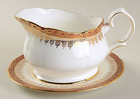 Winchester Red Gravy Boat & Underplate