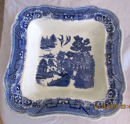 Willow Blue 9" Square Vegetable Bowl