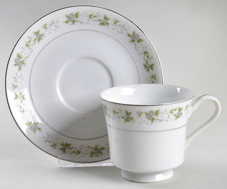 Roberta Footed Cup & Saucer Set
