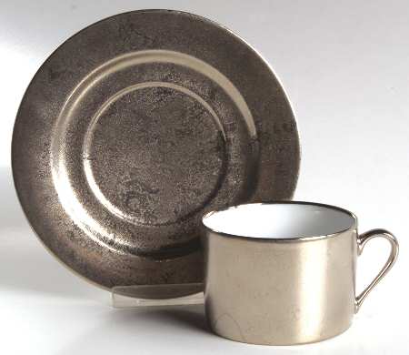 Carat Platine Flat Cup & Saucer Set