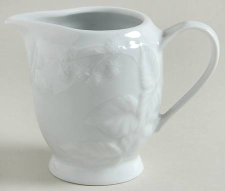 Promenade White Creamer