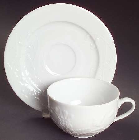 Promenade White Flat Cup & Saucer Set
