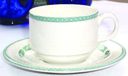 Chantilly Flat Cup & Saucer Set
