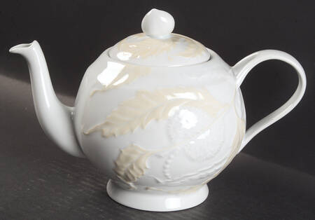 Promenade Tan (Ivoire) Teapot & Lid