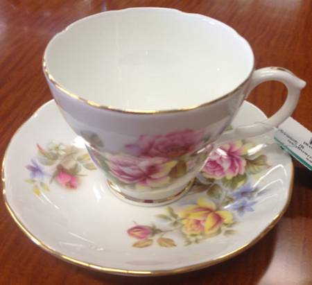 DUC10 Footed Cup & Saucer Set
