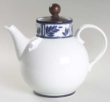 Ceylon (Japan) Coffee Pot & Lid by Dansk