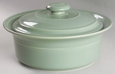 Craftmark Grass (Green) 2.5 Qt Round Covered Casserole