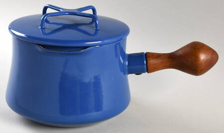 Kobenstyle Blue 1.5 Quart Metal Covered Saucepan
