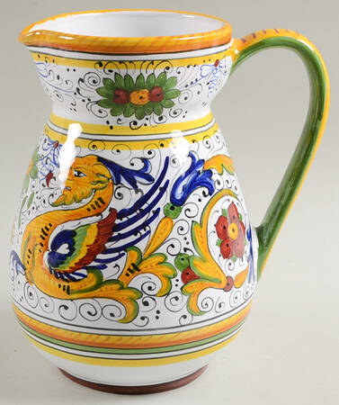 Raffaellesco (Scalloped) 64 Oz Pitcher