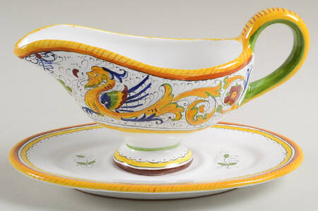 Raffaellesco (Scalloped) Gravy Boat & Underplate