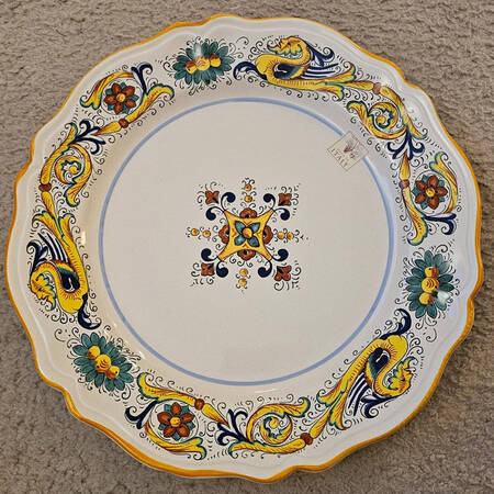 Raffaellesco (Scalloped) 14" Chop Plate (Round Platter)