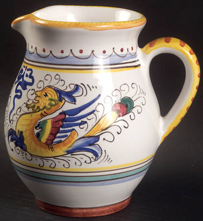 Raffaellesco (Scalloped) 24 Oz Pitcher