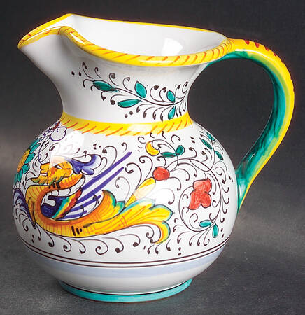 Raffaellesco (Scalloped) 12 Oz Jug