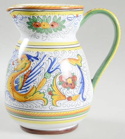 Raffaellesco (Scalloped) 56 Oz Pitcher
