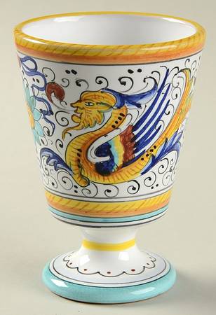 Raffaellesco (Scalloped) China Wine