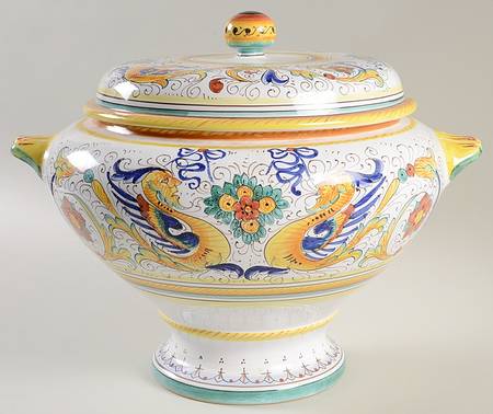 Raffaellesco (Scalloped) Tureen &  Lid