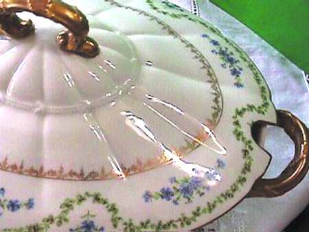 DEI47 Tureen &  Lid