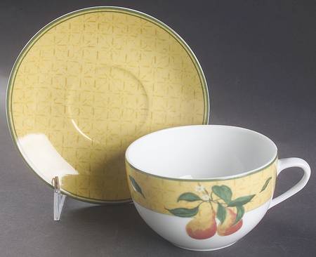 V & A Kensington Breakfast Cup & Saucer Set