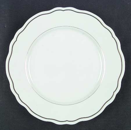 Regence Dinner Plate