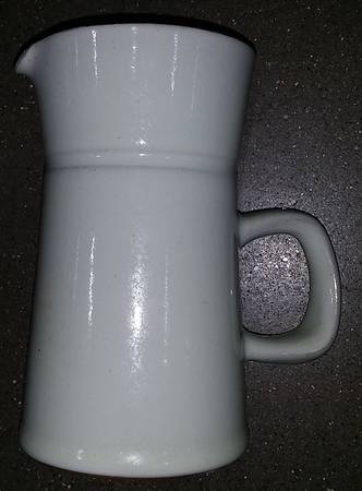 Summit (White) Creamer