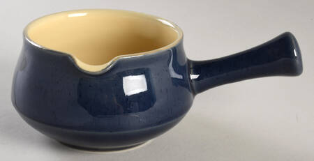 DEN17 Gravy Boat