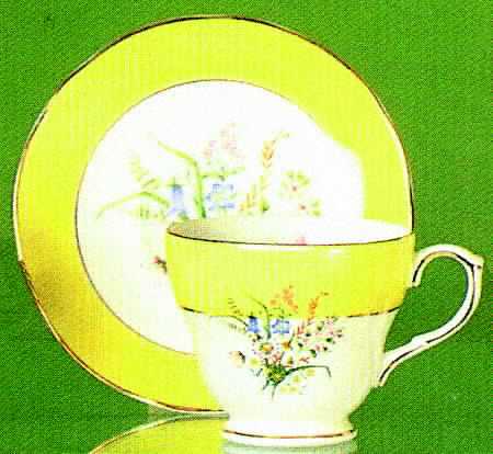 Kensingtons Gardens Footed Cup & Saucer Set