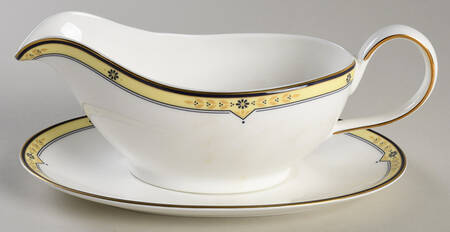 Avebury Gravy Boat & Underplate